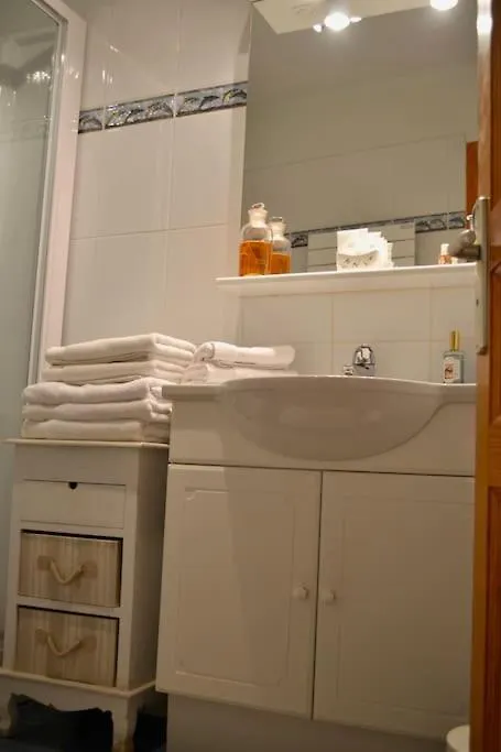 Cottage Calme Et Reposant En Pleine Nature Reilhac  Holiday home Reilhac (Cantal)