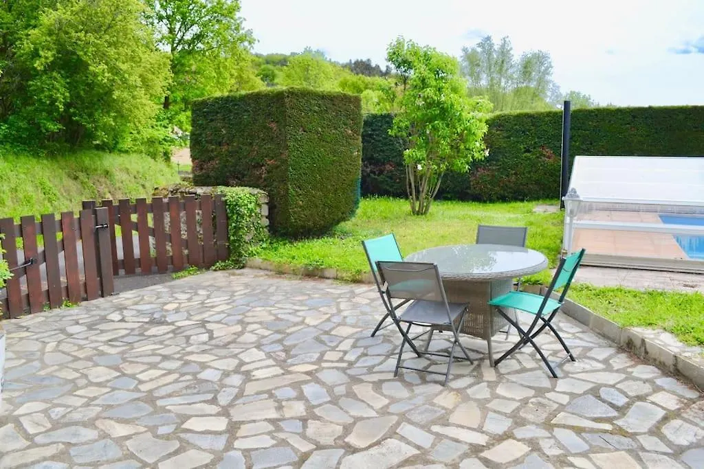 Holiday home Cottage Calme Et Reposant En Pleine Nature Reilhac