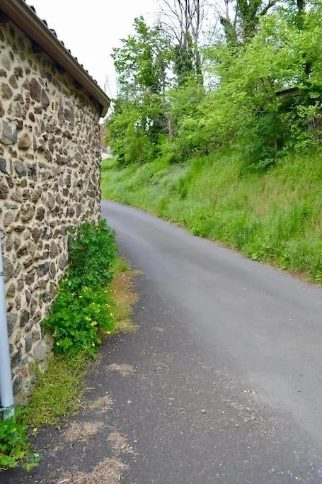 Holiday home Cottage Calme Et Reposant En Pleine Nature Reilhac  France