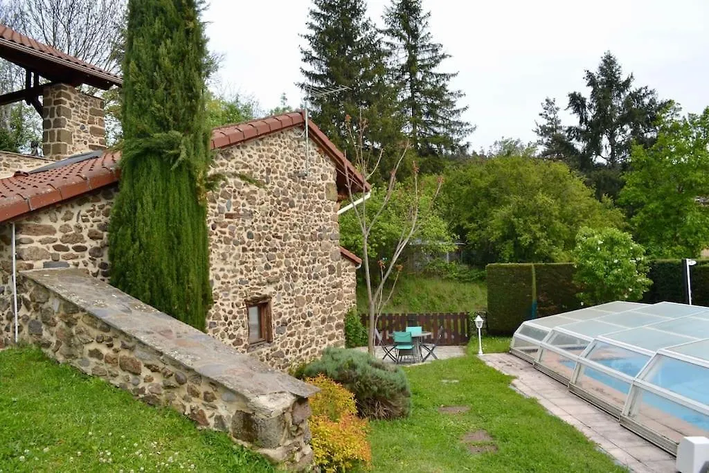 Cottage Calme Et Reposant En Pleine Nature Reilhac  Holiday home Reilhac (Cantal)